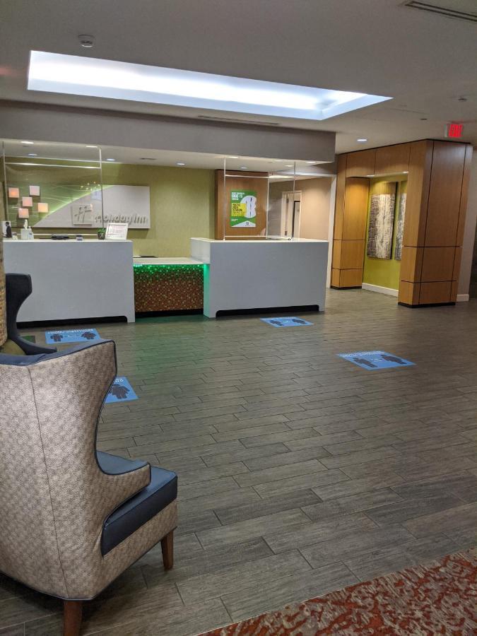 Holiday Inn Charlotte University, An Ihg Hotel Bagian luar foto