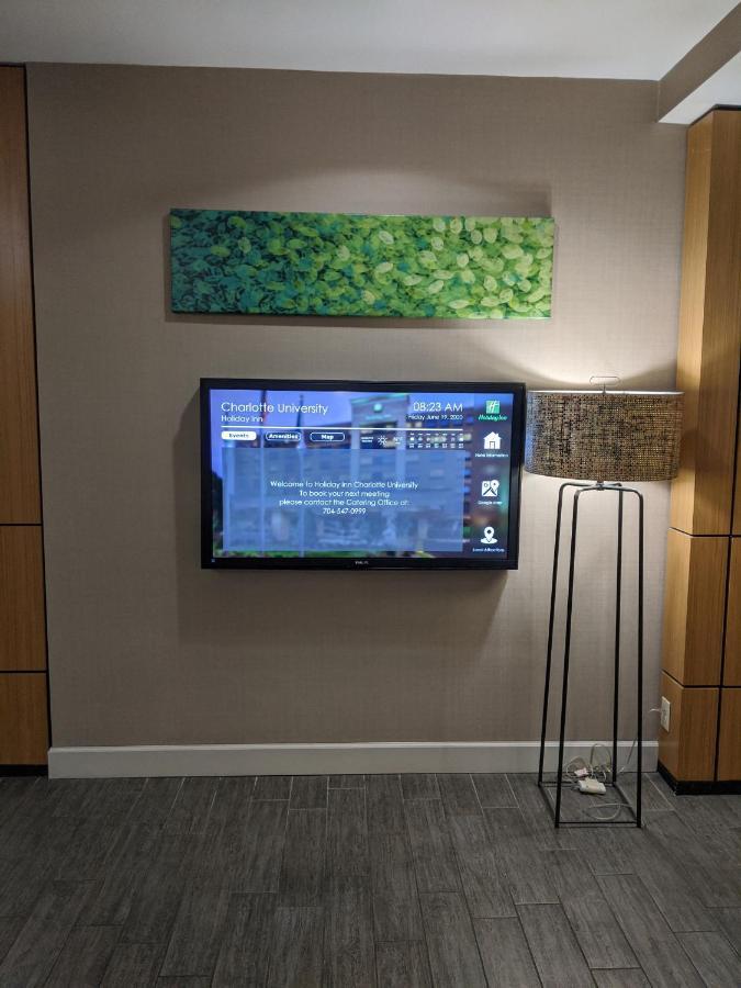 Holiday Inn Charlotte University By Ihg Bagian luar foto