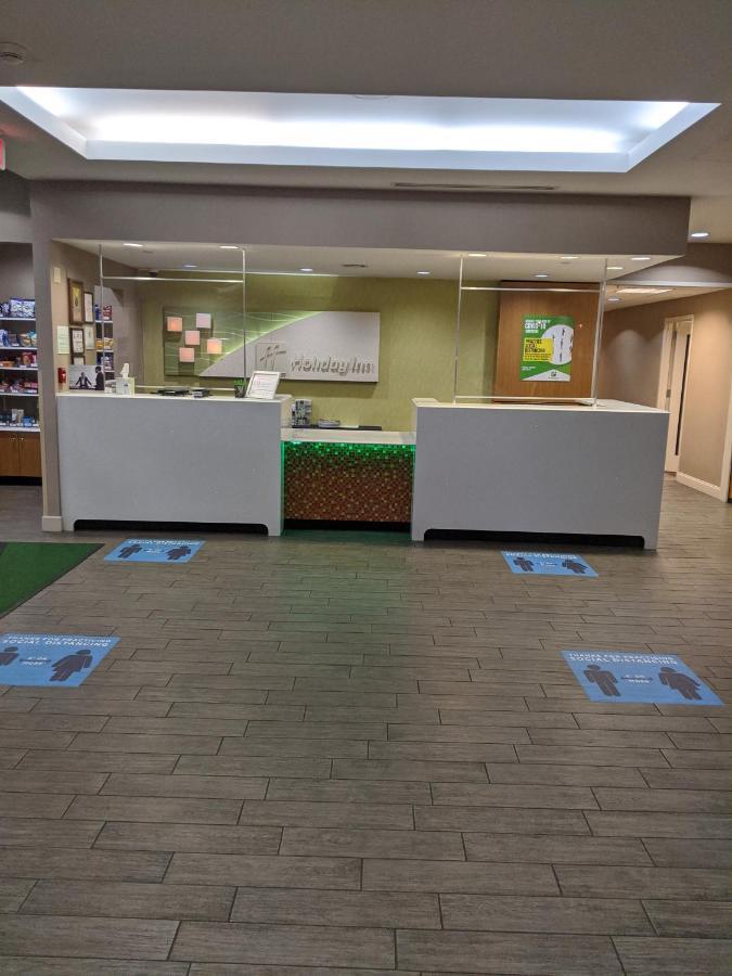 Holiday Inn Charlotte University By Ihg Bagian luar foto