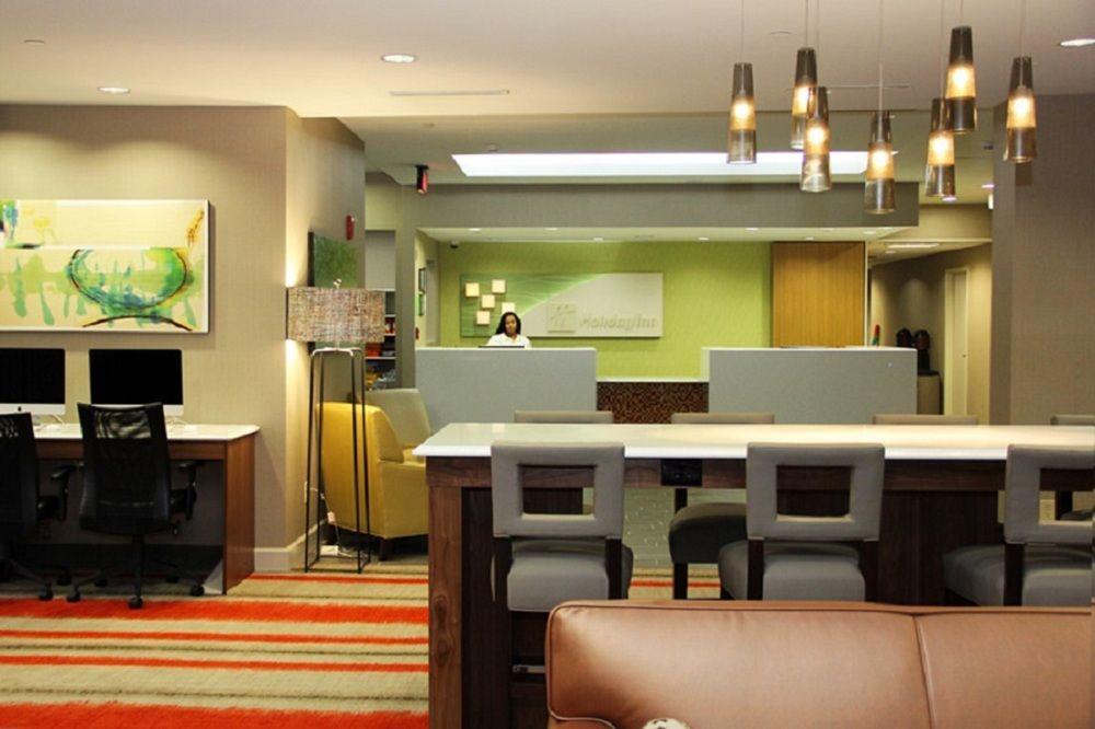 Holiday Inn Charlotte University, An Ihg Hotel Bagian luar foto