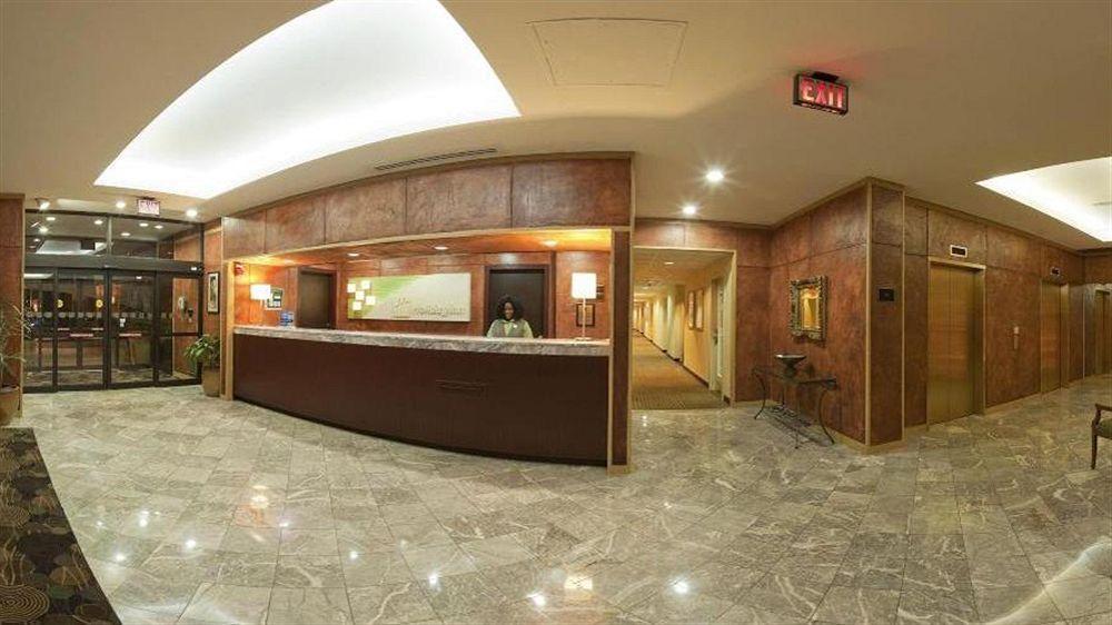 Holiday Inn Charlotte University, An Ihg Hotel Bagian luar foto