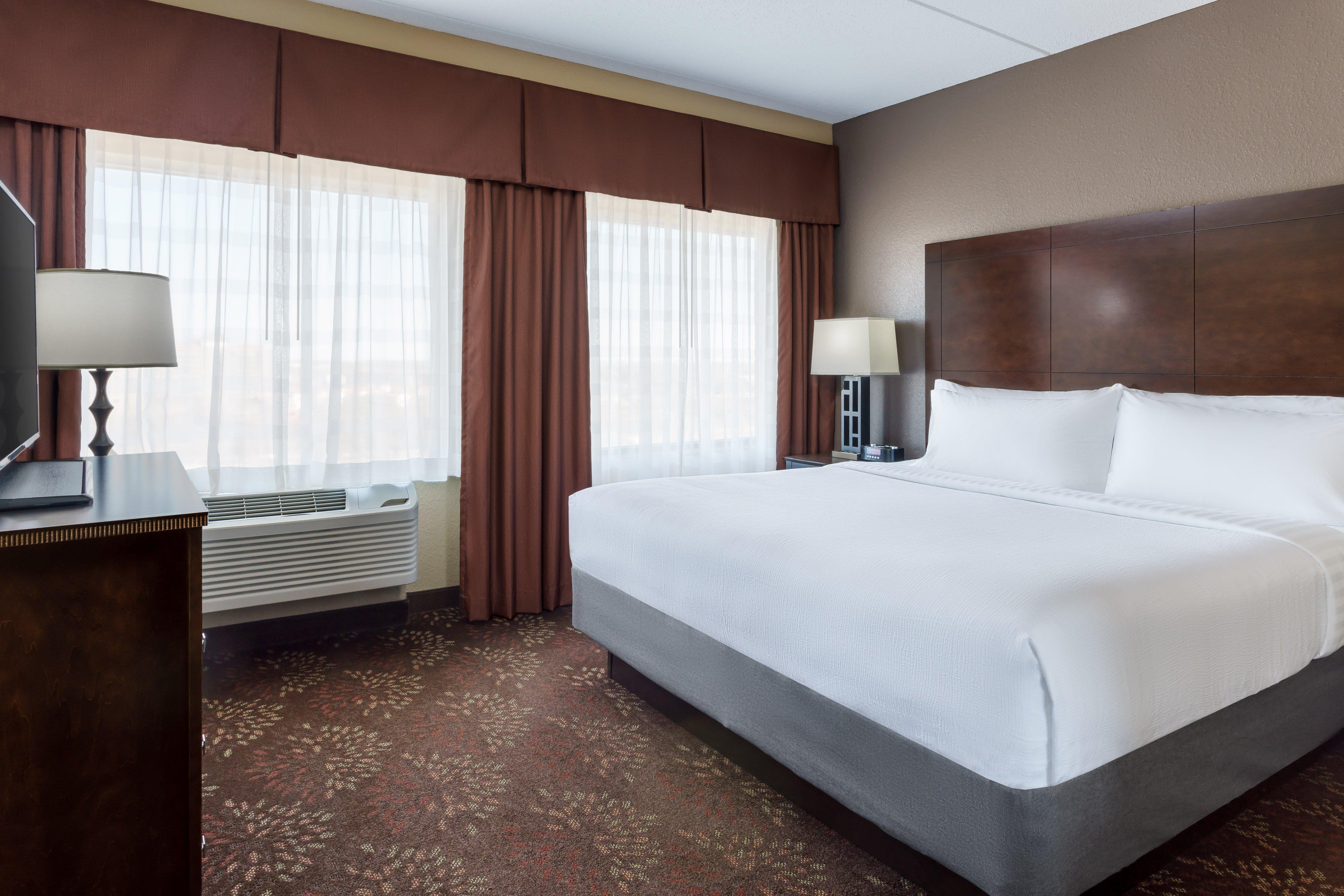 Holiday Inn Charlotte University By Ihg Bagian luar foto