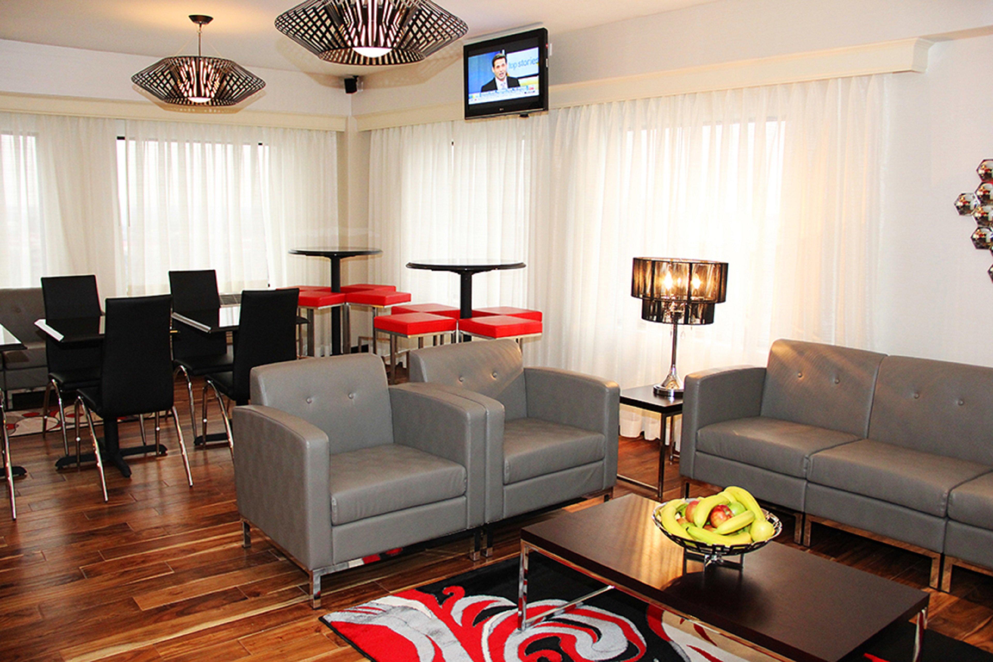 Holiday Inn Charlotte University By Ihg Bagian luar foto